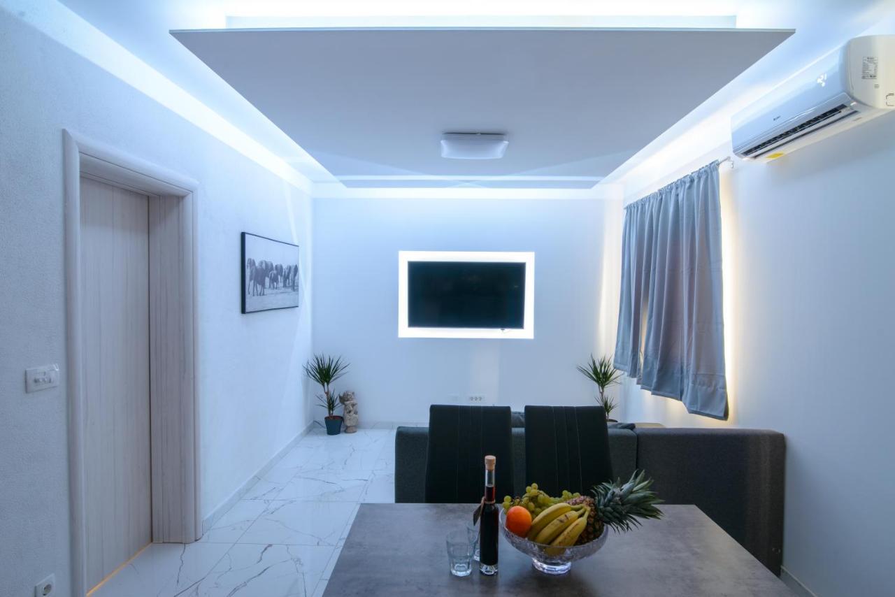 Apartments Pelja Trogir Buitenkant foto