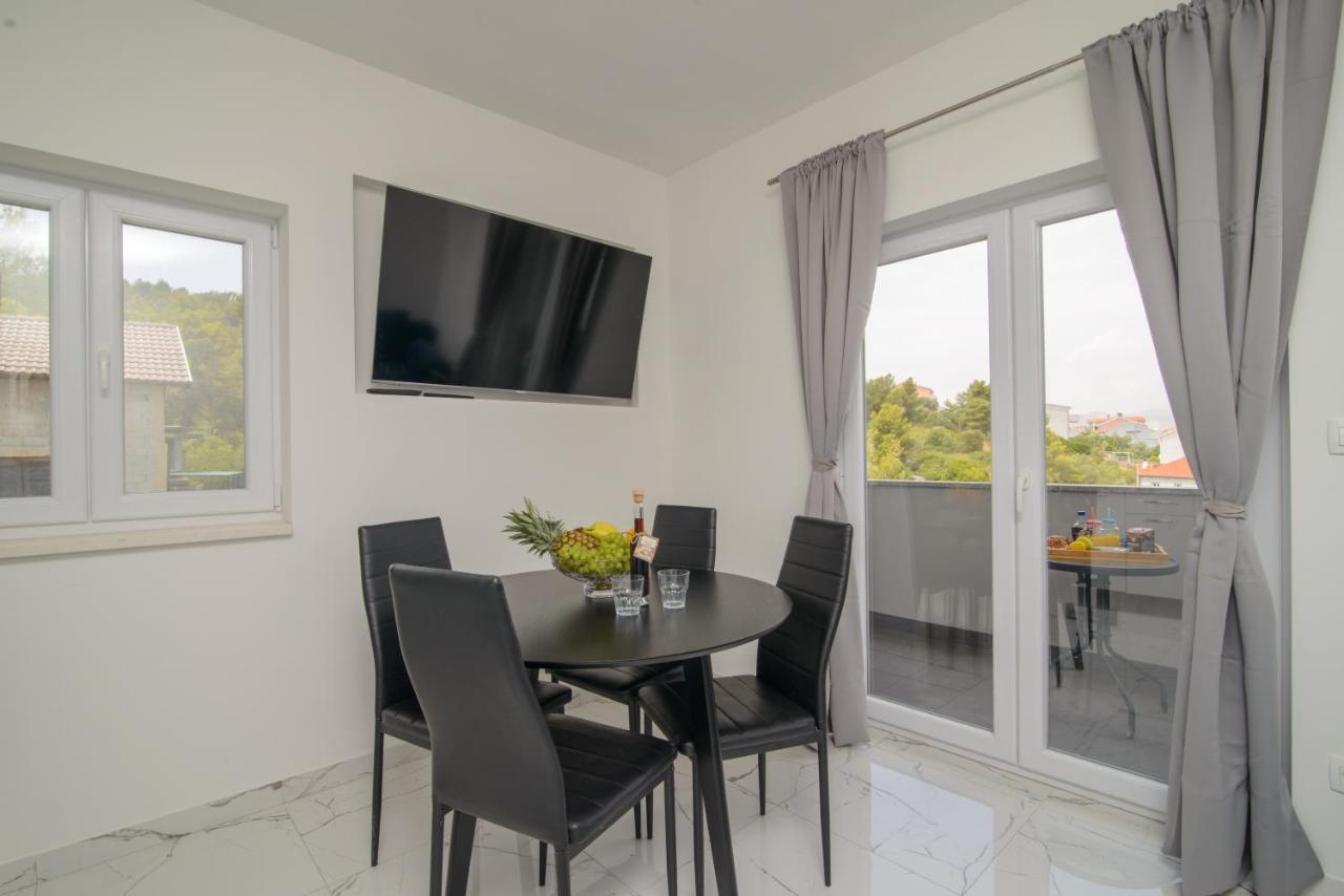 Apartments Pelja Trogir Buitenkant foto