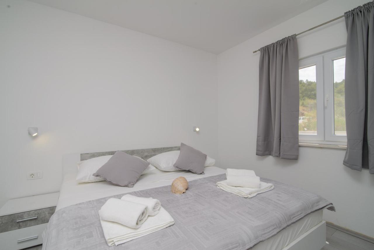 Apartments Pelja Trogir Buitenkant foto