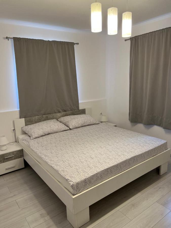 Apartments Pelja Trogir Buitenkant foto